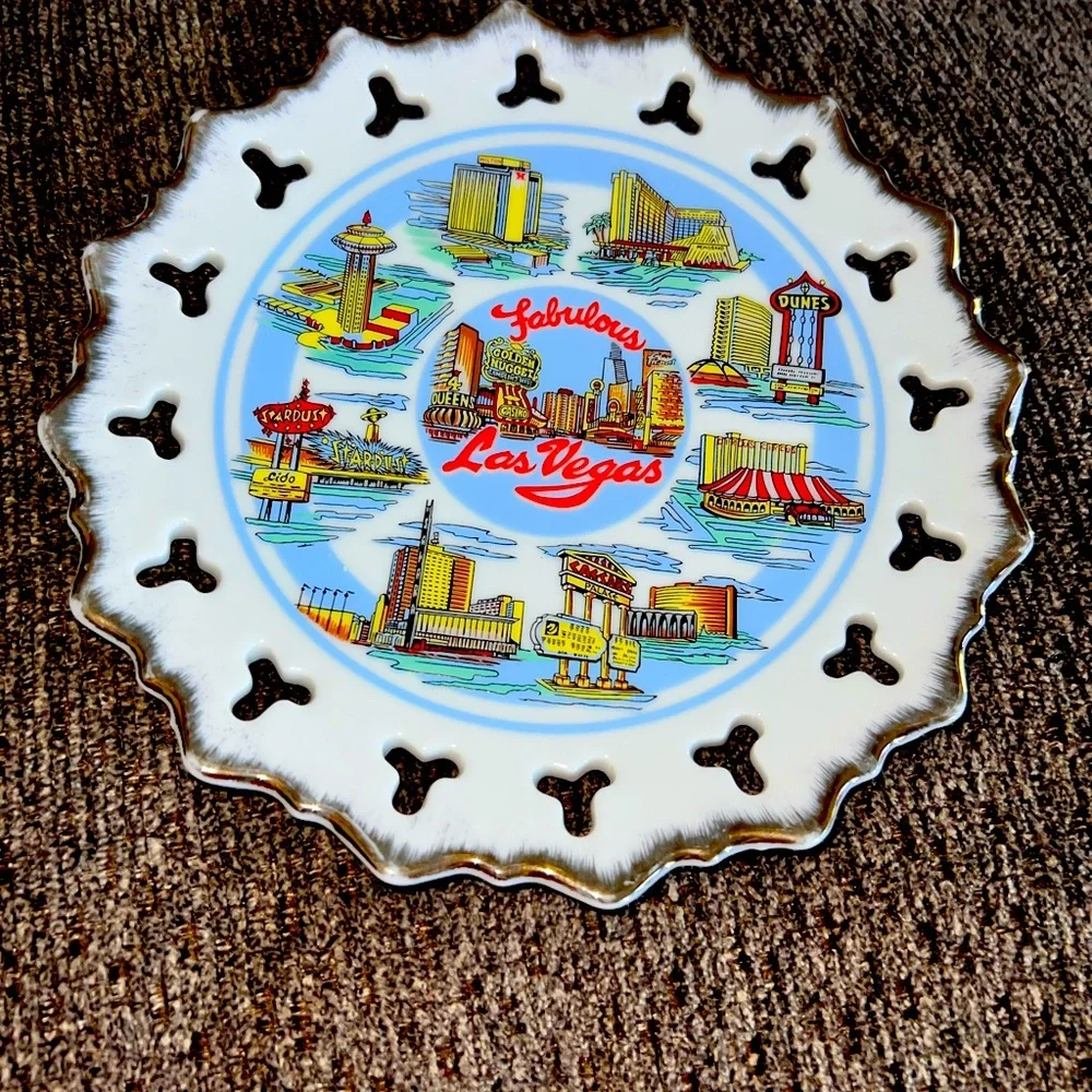 Vintage‎ Las Vegas Collector Plate